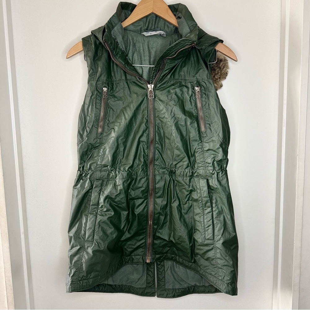 Athleta Utility Alpine Air Vest Coat Jasper Green Women’s SMALL
